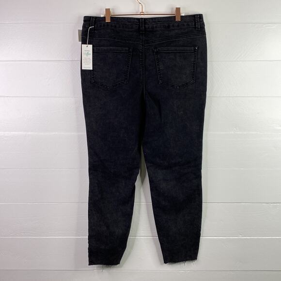 MAURICES Black Mineral Washed High Rise Everflex Skinny Jeans Size 14 Short - Picture 2 of 11